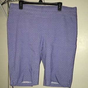 Women’s Bermuda shorts